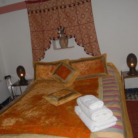Dar La Bague de Kenza Hotel Fez Ruang foto